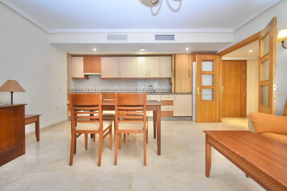 Apartamento de 2 habitaciones en Benalmádena en venta con piscina garaje - 436.500 € (Ref: 10167849)