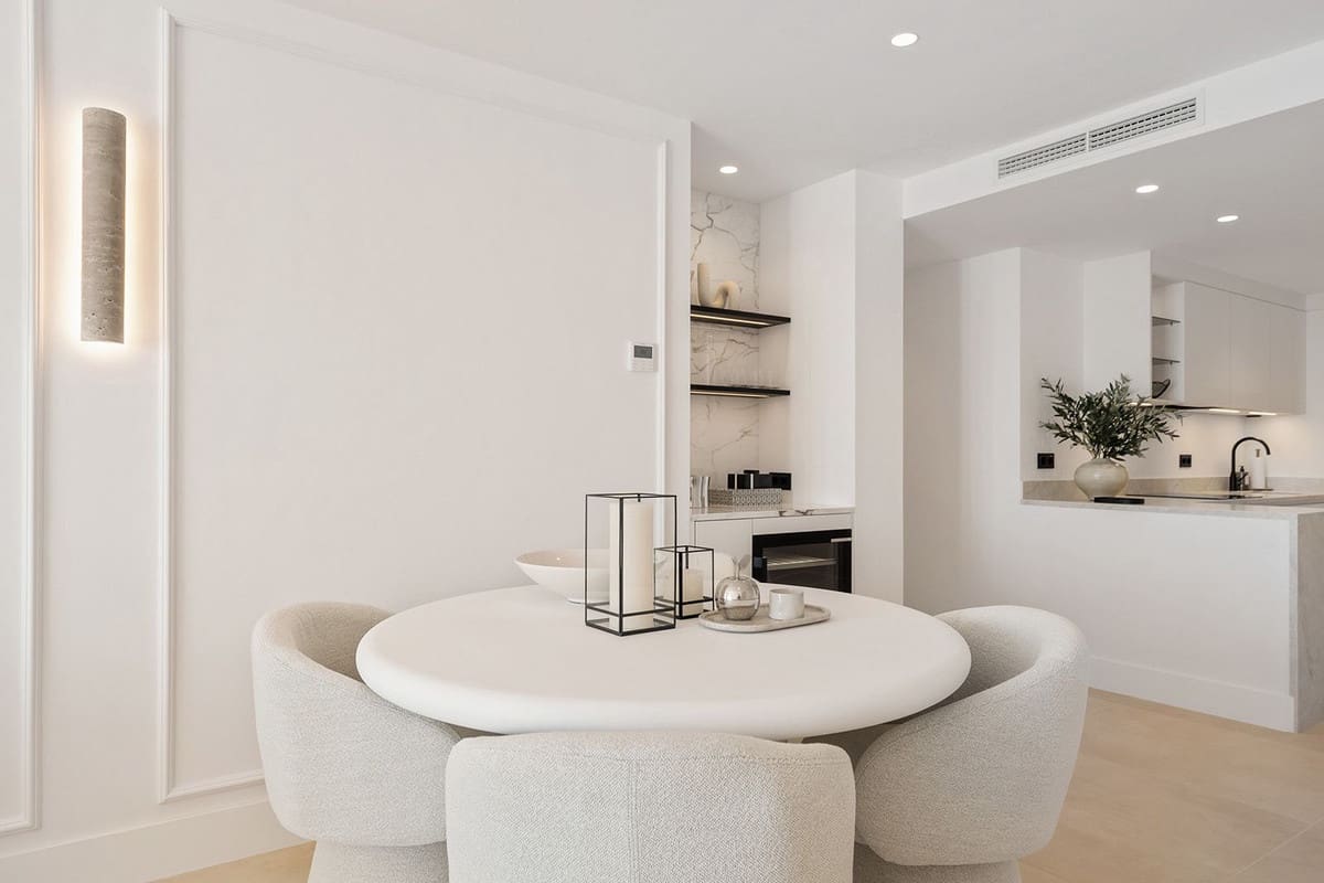 2 bedroom Apartment for sale in Los Arqueros with pool garage - € 695,000 (Ref: 10167850)