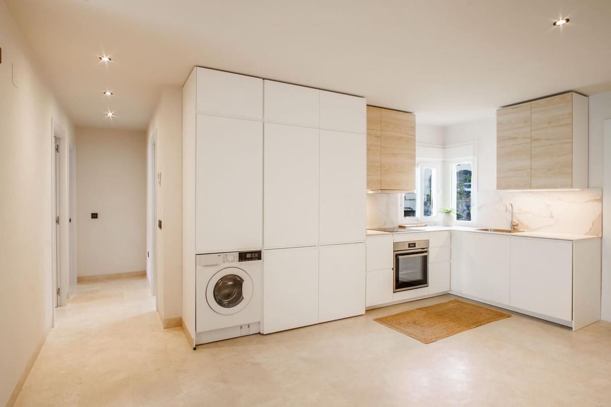 3 soveværelse Lejlighed til salg i La Quinta med swimmingpool - € 545.000 (Ref: 10169388)