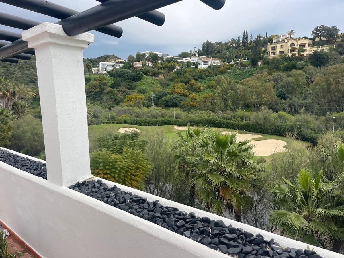 3 soveværelse Lejlighed til salg i La Quinta med swimmingpool - € 545.000 (Ref: 10169388)