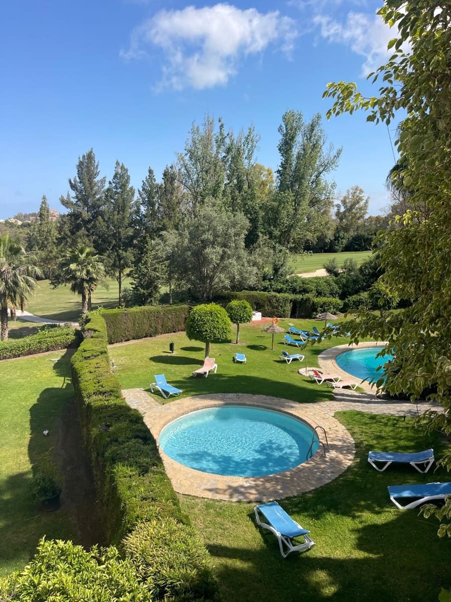 3 soveværelse Lejlighed til salg i La Quinta med swimmingpool - € 545.000 (Ref: 10169388)