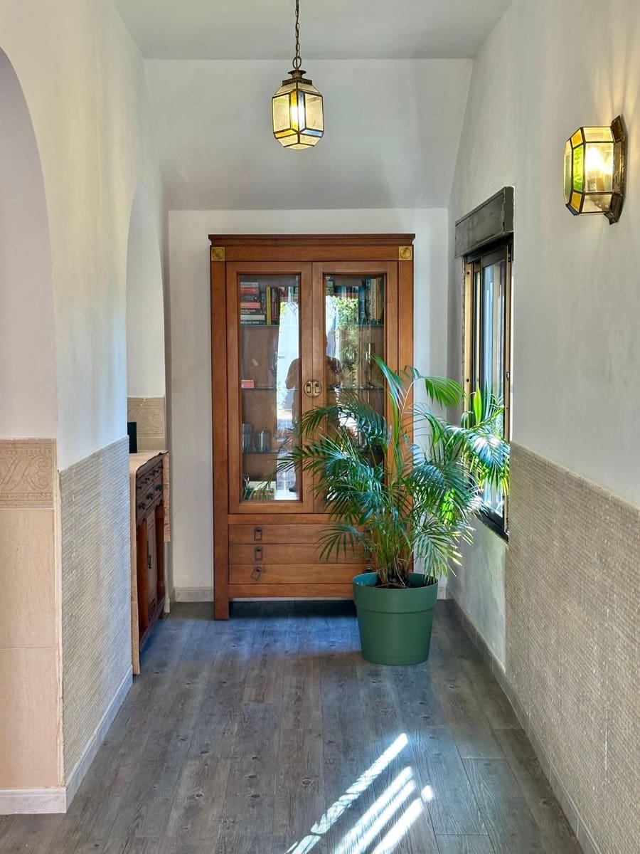 3 bedroom Villa for sale in La Cala de Mijas with pool garage - € 725,000 (Ref: 10169389)