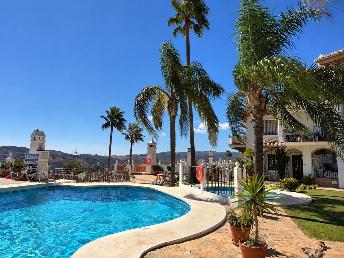 Casa de 2 habitaciones en Mijas Golf en venta con piscina garaje - 449.000 € (Ref: 10169390)