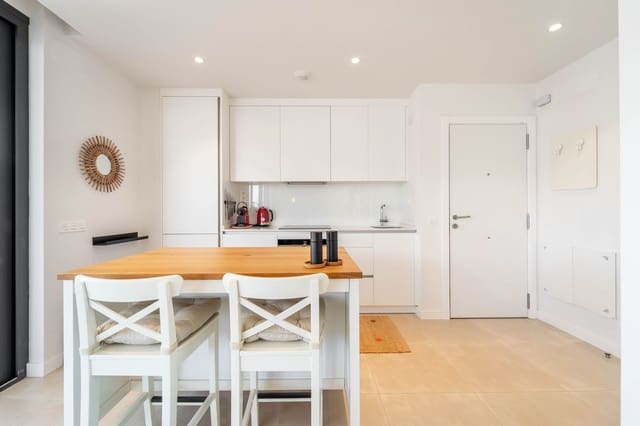 2 soverom Leilighet til salgs i Fuengirola med svømmebasseng garasje - € 459 000 (Ref: 10169391)