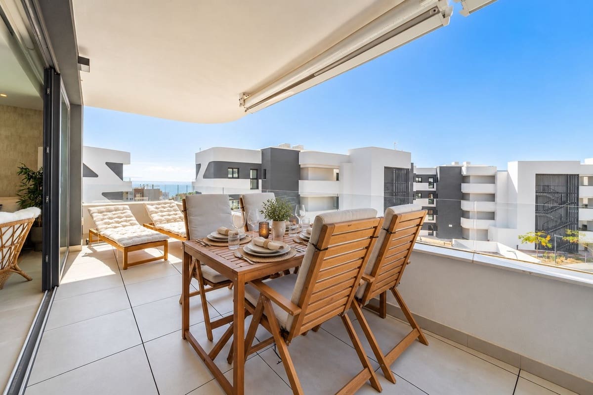 2 soverom Leilighet til salgs i Fuengirola med svømmebasseng garasje - € 459 000 (Ref: 10169391)