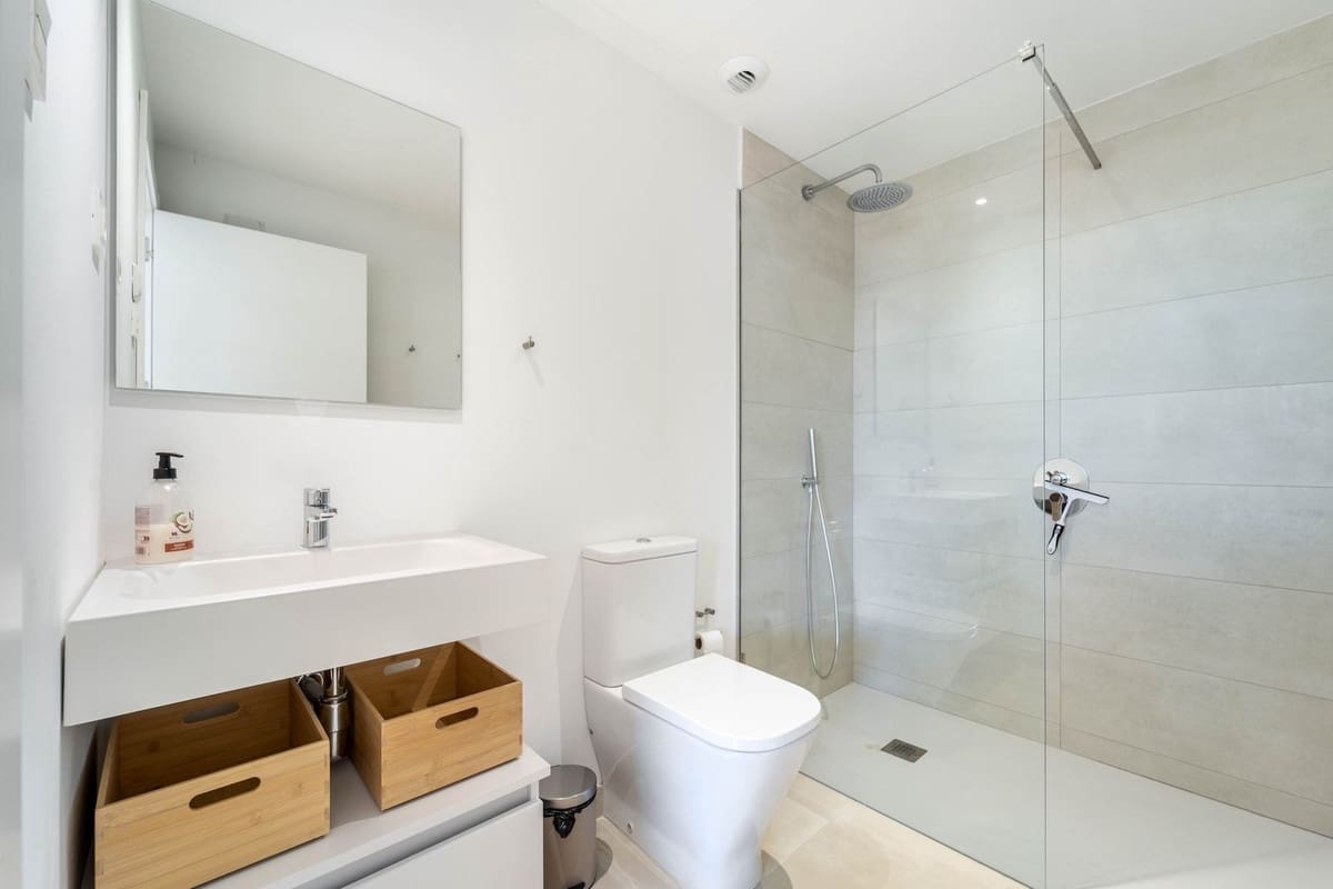 2 soverom Leilighet til salgs i Fuengirola med svømmebasseng garasje - € 459 000 (Ref: 10169391)