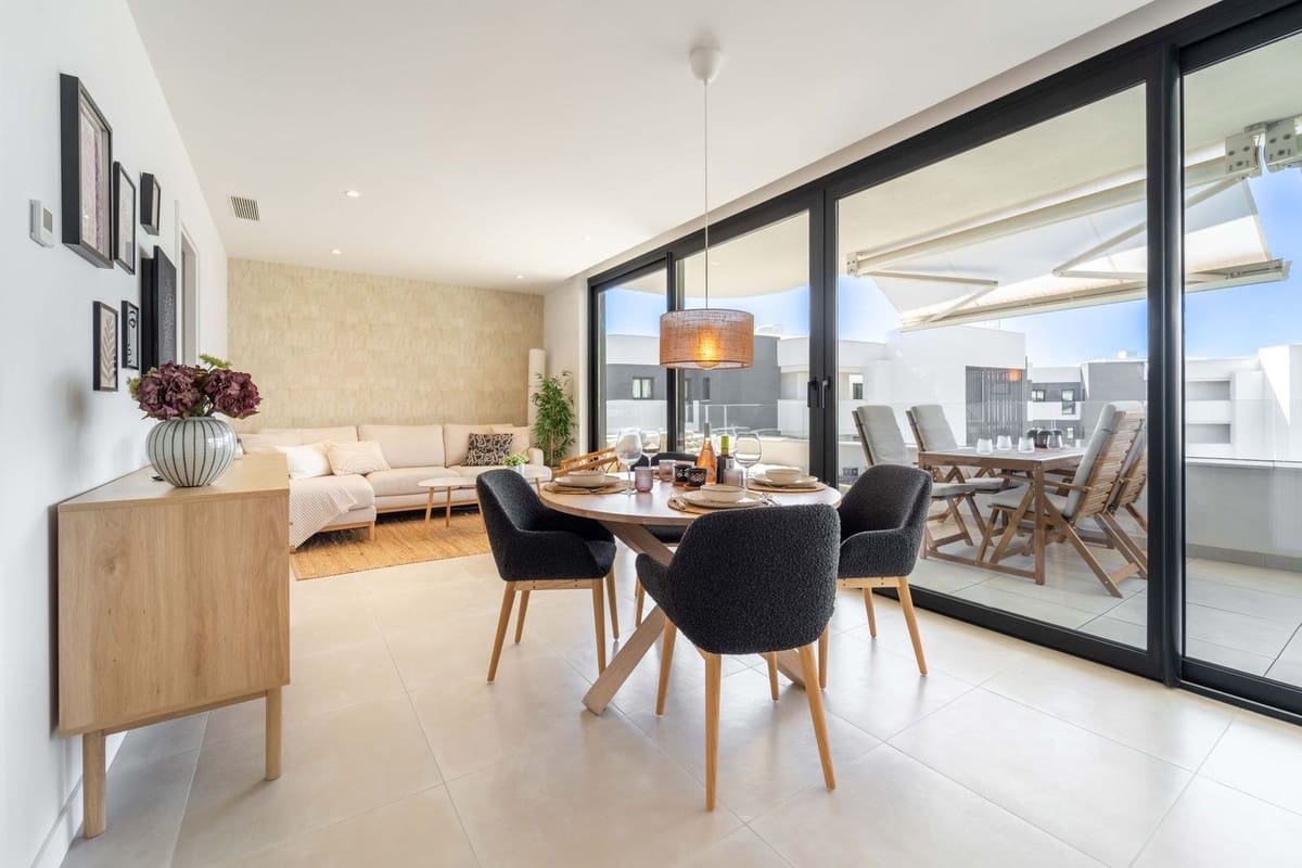 2 soverom Leilighet til salgs i Fuengirola med svømmebasseng garasje - € 459 000 (Ref: 10169391)