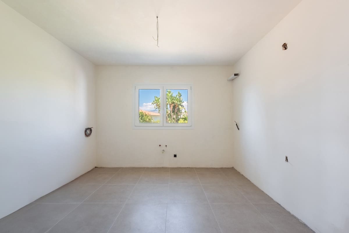 4 bedroom Villa for sale in Atalaya-Isdabe with pool garage - € 1,400,000 (Ref: 10169393)