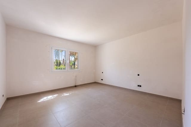 4 sypialnia Willa na sprzedaż w Atalaya-Isdabe, Estepona z basenem garażem - 1 400 000 € (Ref: 10169393)