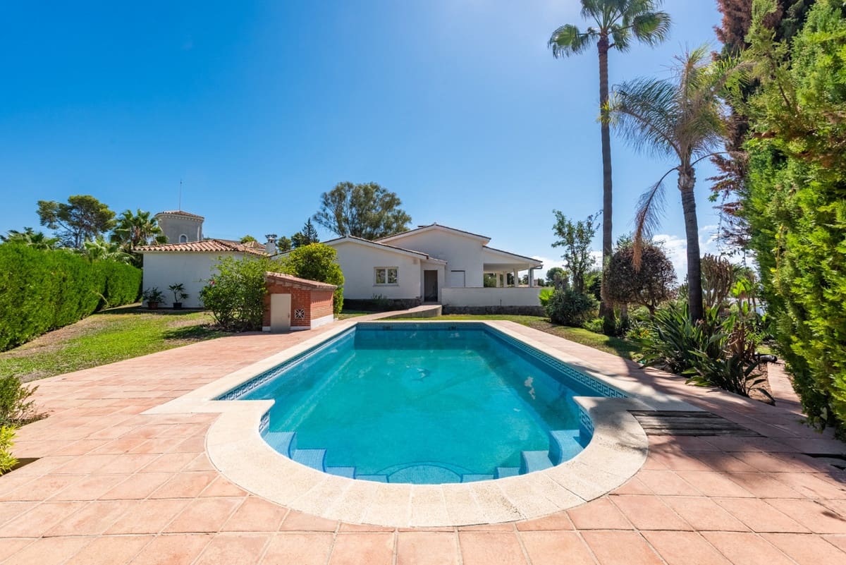 4 bedroom Villa for sale in Atalaya-Isdabe with pool garage - € 1,400,000 (Ref: 10169393)