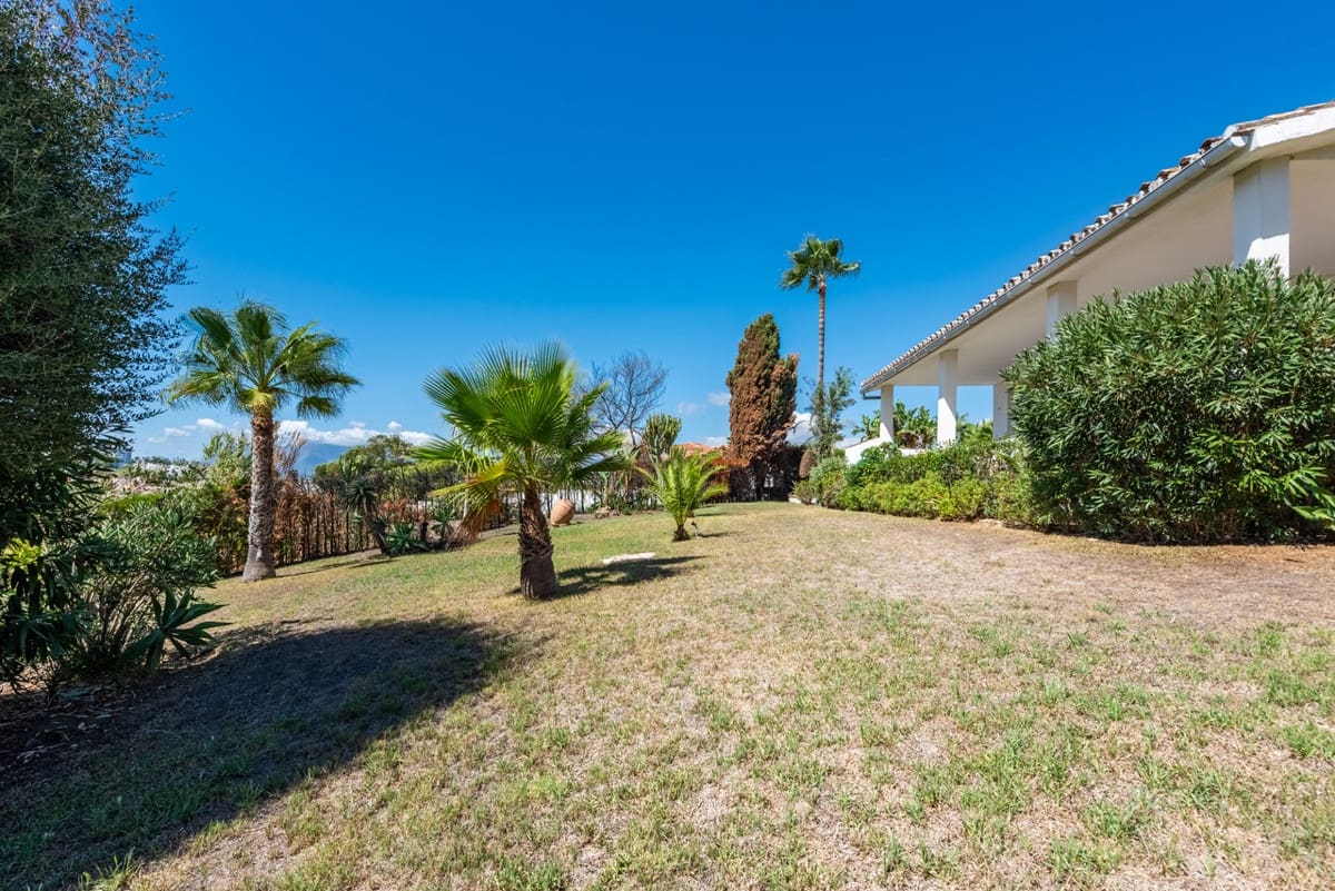 4 bedroom Villa for sale in Atalaya-Isdabe with pool garage - € 1,400,000 (Ref: 10169393)