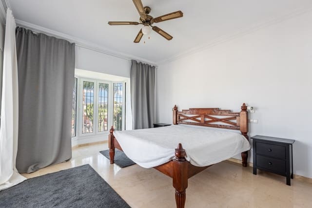4 slaapkamer Villa te koop in Atalaya-Isdabe, Estepona met zwembad garage - € 1.695.000 (Ref: 10169394)