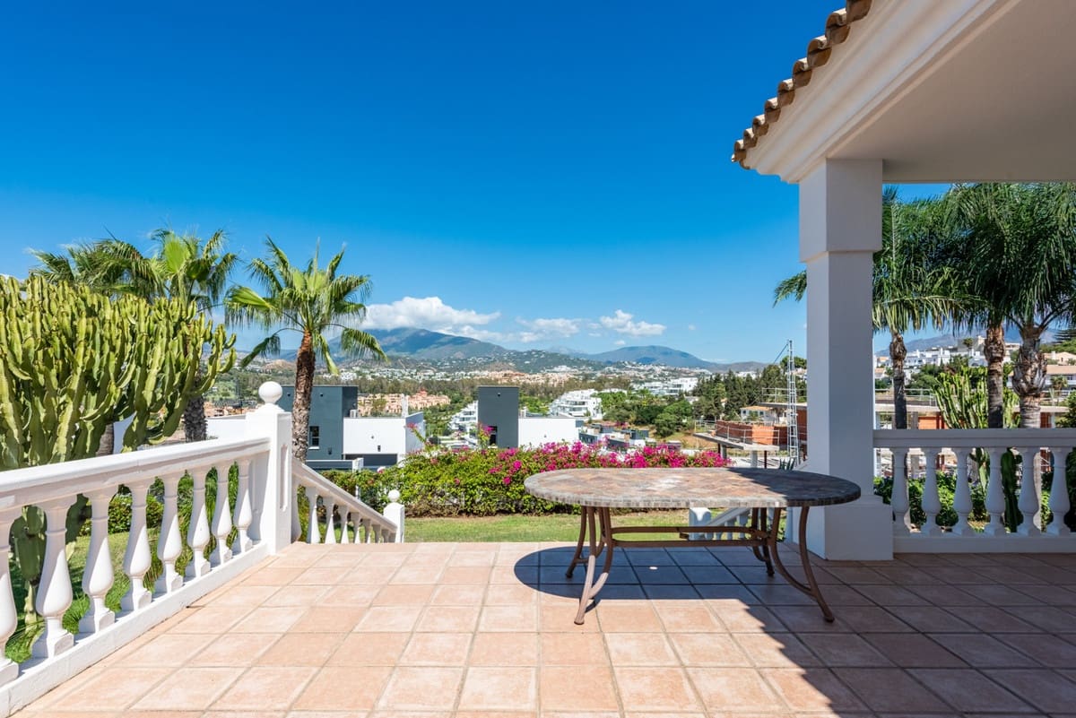 4 slaapkamer Villa te koop in Atalaya-Isdabe met zwembad garage - € 1.695.000 (Ref: 10169394)