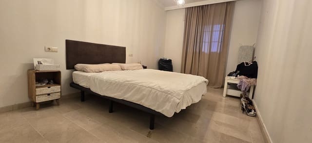 2 soverom Leilighet til salgs i Elviria, Marbella med svømmebasseng garasje - € 340 000 (Ref: 10169395)