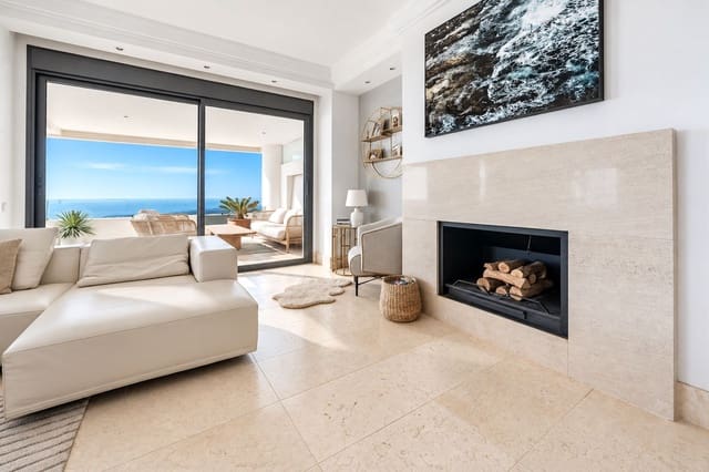4 sovrum Lägenhet till salu i Los Monteros, Marbella med pool garage - 1 950 000 € (Ref: 10169396)
