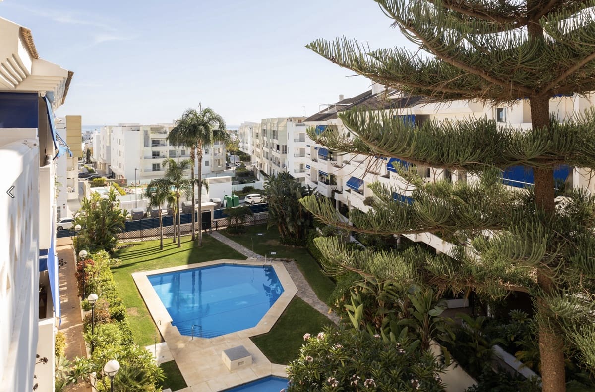 4 soveværelse Lejlighed til salg i San Pedro de Alcantara med swimmingpool garage - € 1.295.000 (Ref: 10172129)