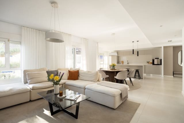 4 soveværelse Lejlighed til salg i San Pedro de Alcantara, Marbella med swimmingpool garage - € 1.295.000 (Ref: 10172129)