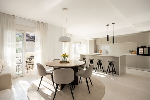 4 soveværelse Lejlighed til salg i San Pedro de Alcantara, Marbella med swimmingpool garage - € 1.295.000 (Ref: 10172129)