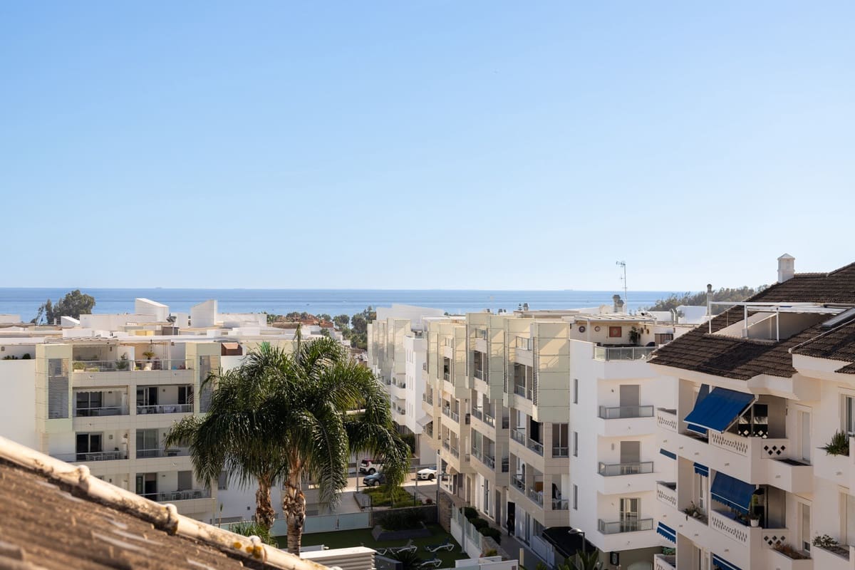 4 soveværelse Lejlighed til salg i San Pedro de Alcantara med swimmingpool garage - € 1.295.000 (Ref: 10172129)