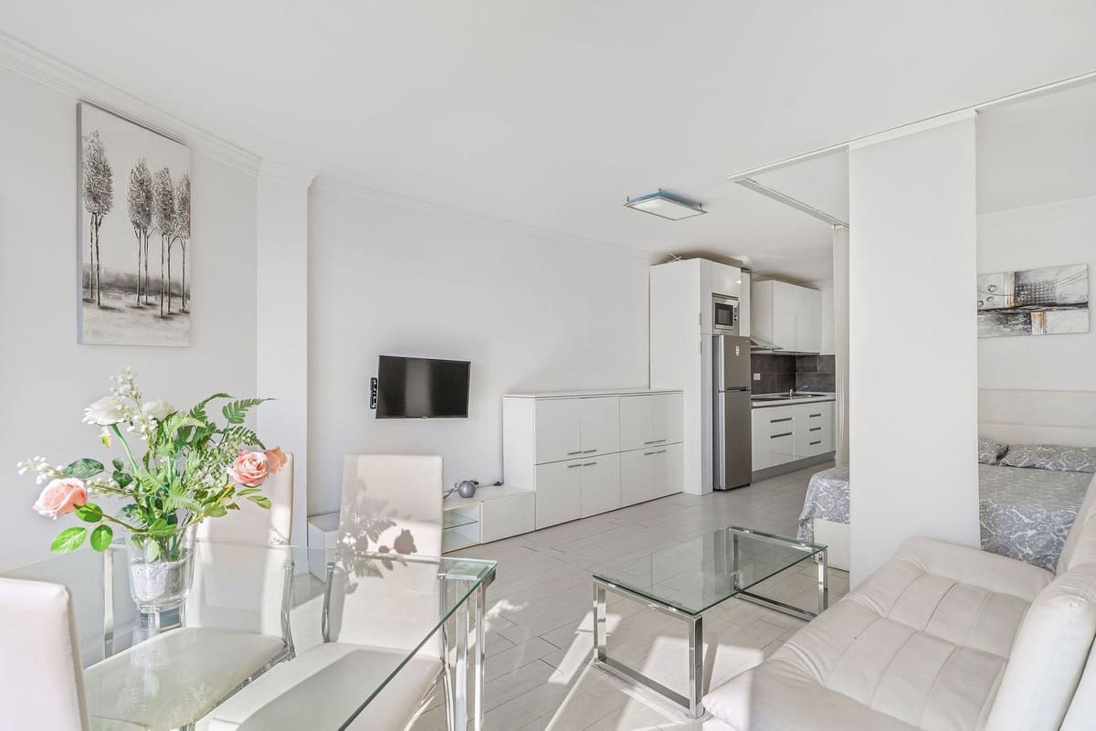 1 bedroom Studio for sale in Calahonda with pool garage - € 259,000 (Ref: 10172130)