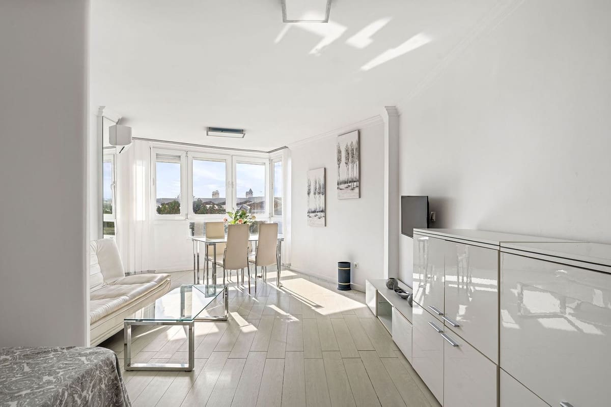 1 bedroom Studio for sale in Calahonda with pool garage - € 259,000 (Ref: 10172130)