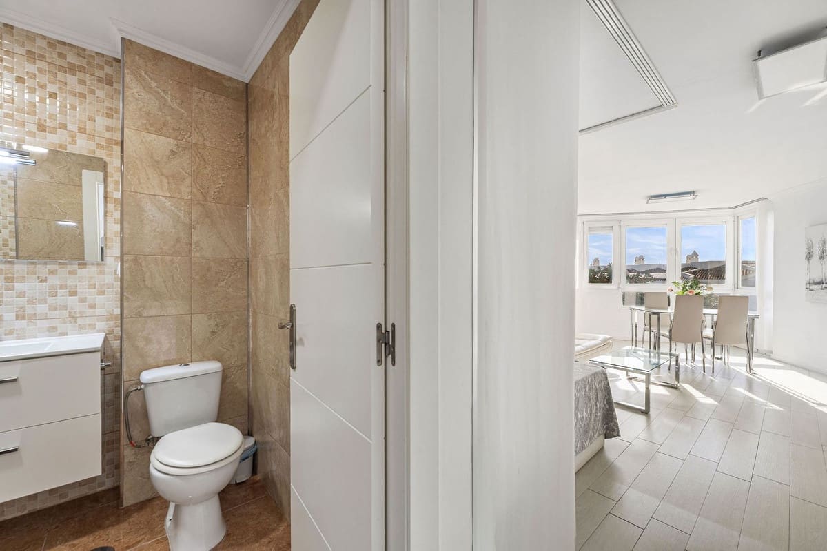 1 bedroom Studio for sale in Calahonda with pool garage - € 259,000 (Ref: 10172130)