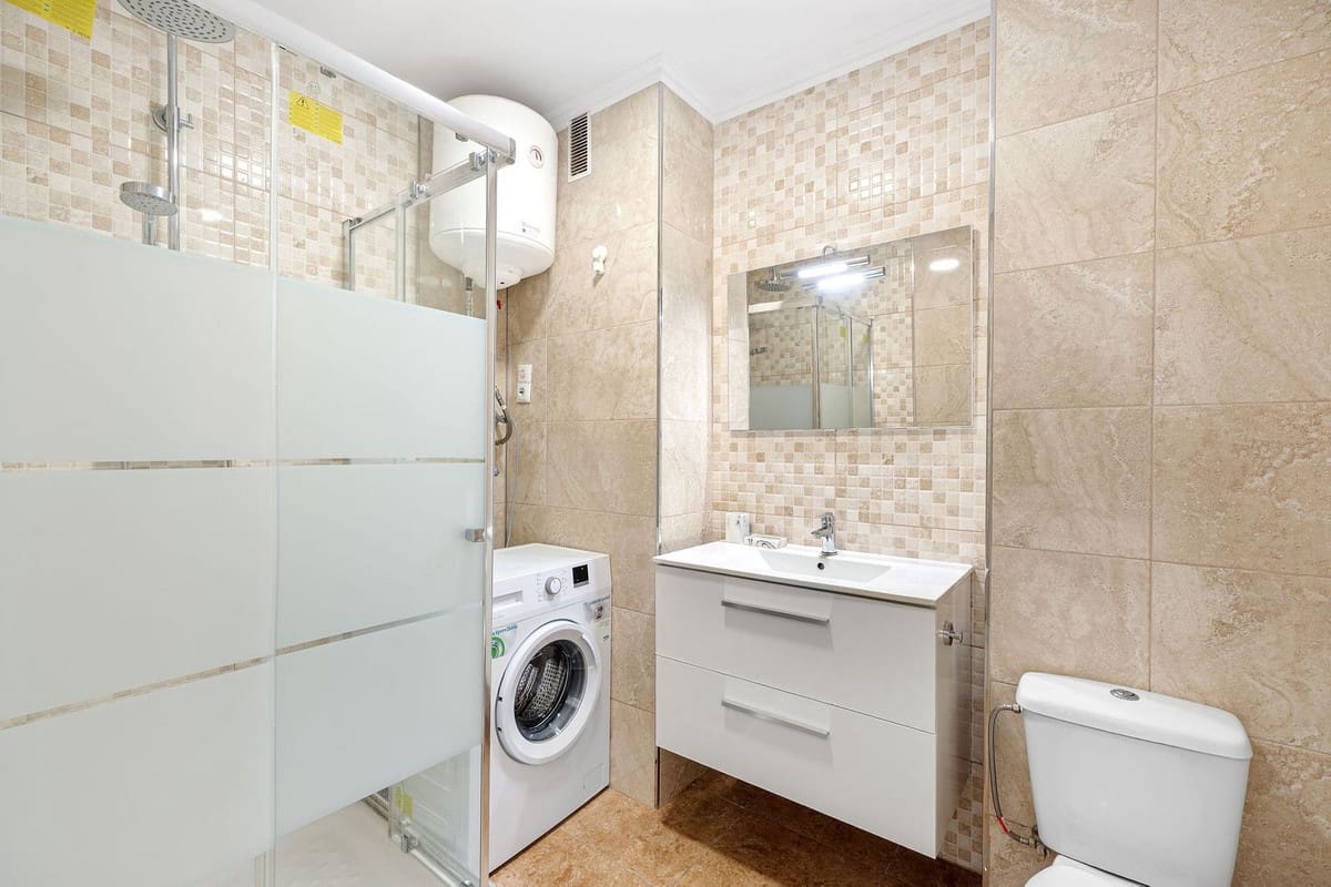 1 bedroom Studio for sale in Calahonda with pool garage - € 259,000 (Ref: 10172130)