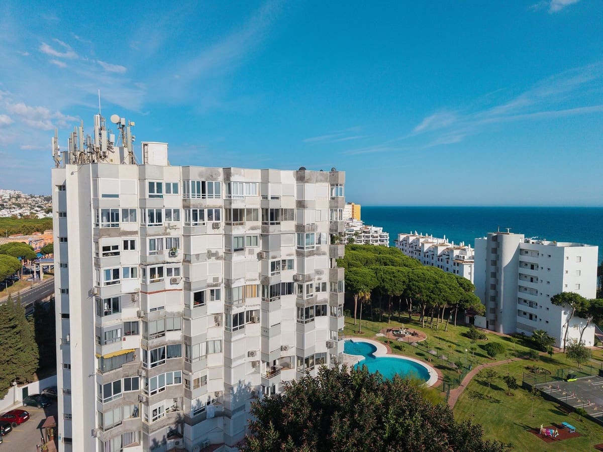 1 bedroom Studio for sale in Calahonda with pool garage - € 259,000 (Ref: 10172130)