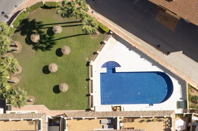 Apartamento de 3 habitaciones en Torrequebrada, Benalmádena en venta con piscina garaje - 559.000 € (Ref: 10172131)