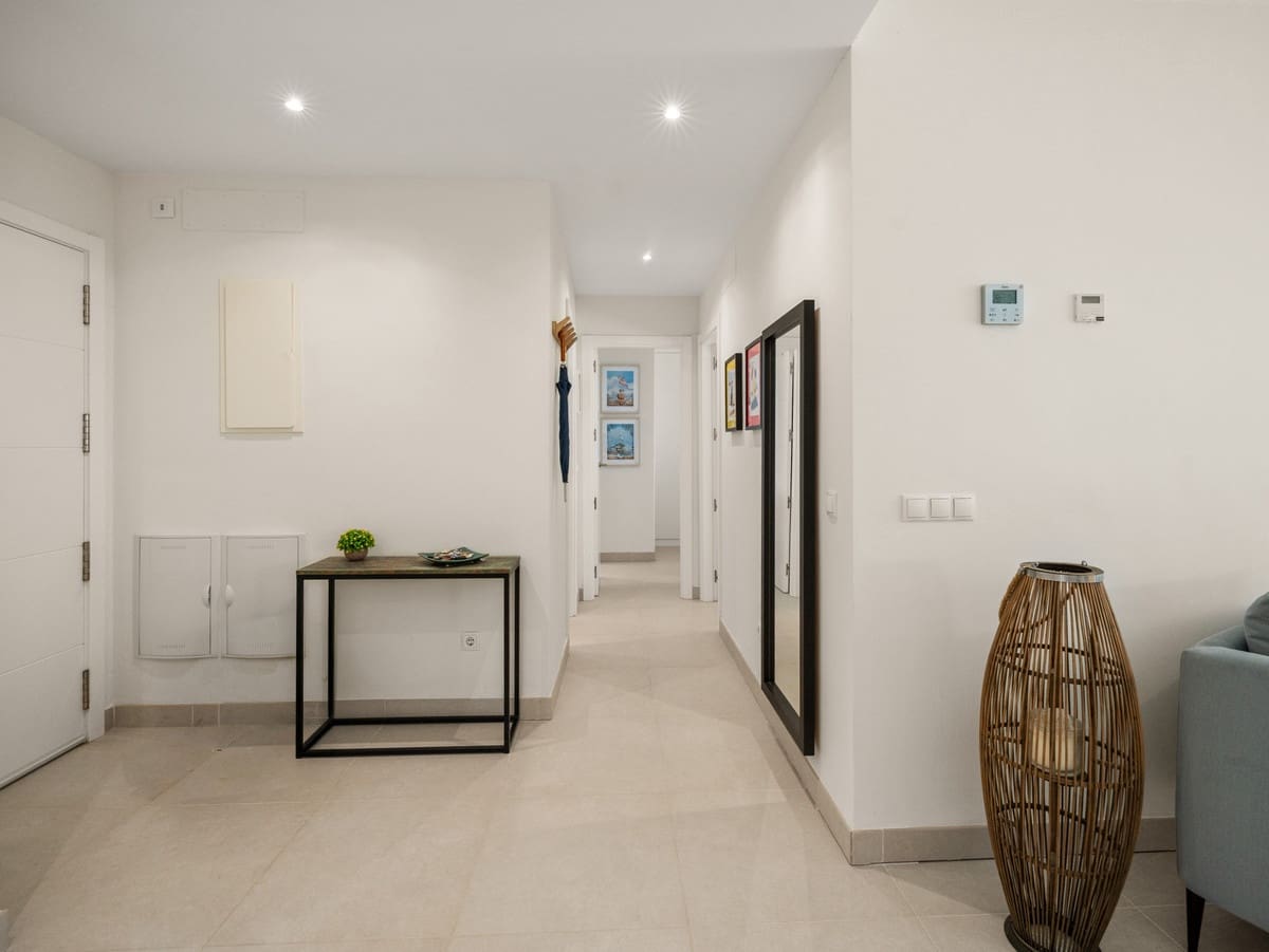2 soveværelse Lejlighed til salg i Estepona med swimmingpool garage - € 529.000 (Ref: 10172133)