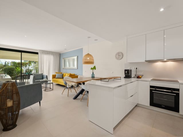 2 soveværelse Lejlighed til salg i Estepona Golf, Estepona med swimmingpool garage - € 529.000 (Ref: 10172133)