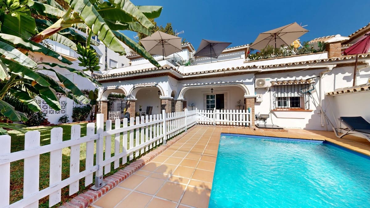6 bedroom Semi-detached Villa for sale in Golden Mile with pool garage - € 2,900,000 (Ref: 10172134)