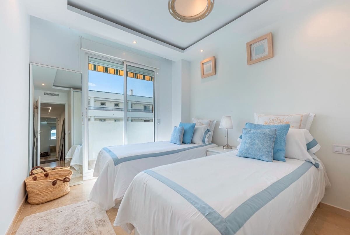 3 soveværelse Lejlighed til salg i Guadalmina med swimmingpool garage - € 456.000 (Ref: 10172971)