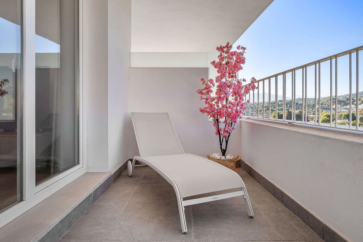 2 soveværelse Lejlighed til salg i Fuengirola med swimmingpool garage - € 395.000 (Ref: 10172972)