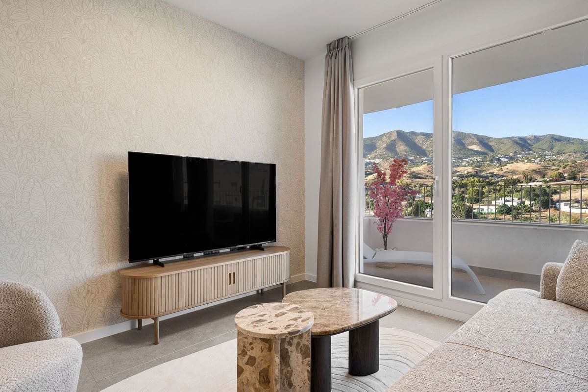 2 soveværelse Lejlighed til salg i Fuengirola med swimmingpool garage - € 395.000 (Ref: 10172972)
