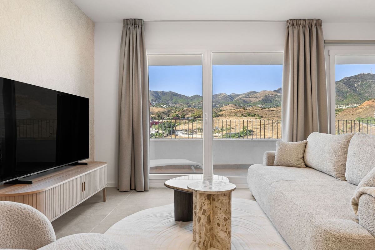 2 soveværelse Lejlighed til salg i Fuengirola med swimmingpool garage - € 395.000 (Ref: 10172972)