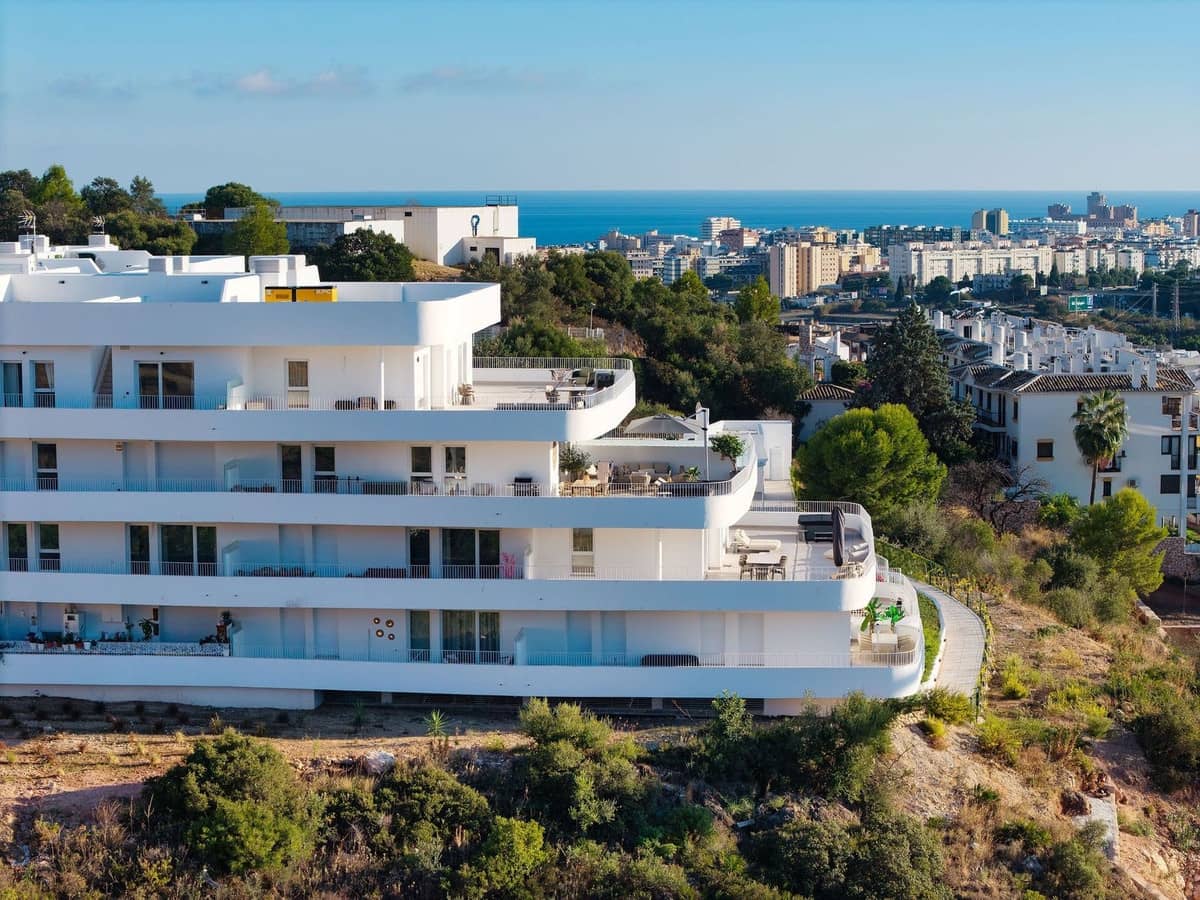 2 soveværelse Lejlighed til salg i Fuengirola med swimmingpool garage - € 395.000 (Ref: 10172972)