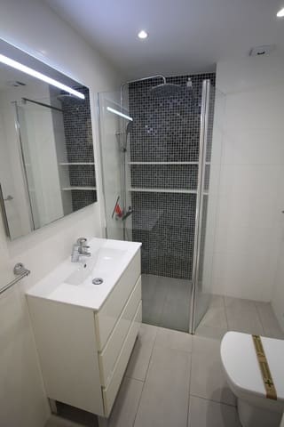 2 soveværelse Lejlighed til salg i La Cala de Mijas, Mijas med swimmingpool garage - € 599.000 (Ref: 10172973)