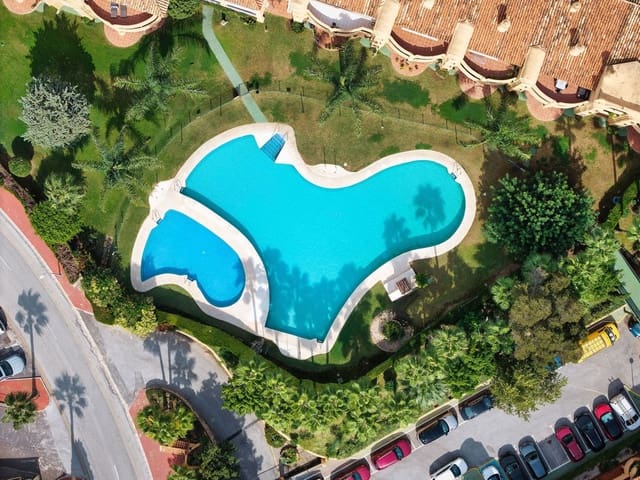 2 soverom Leilighet til salgs i Calahonda, Mijas med svømmebasseng garasje - € 320 000 (Ref: 10172976)