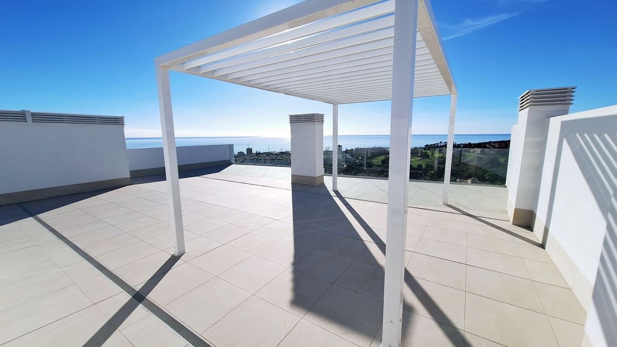 3 Zimmer Apartment zu verkaufen in Manilva mit Pool Garage - 1.190.000 € (Ref: 10179518)