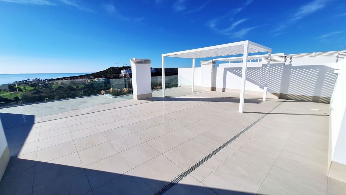 3 Zimmer Apartment zu verkaufen in Manilva mit Pool Garage - 1.190.000 € (Ref: 10179518)