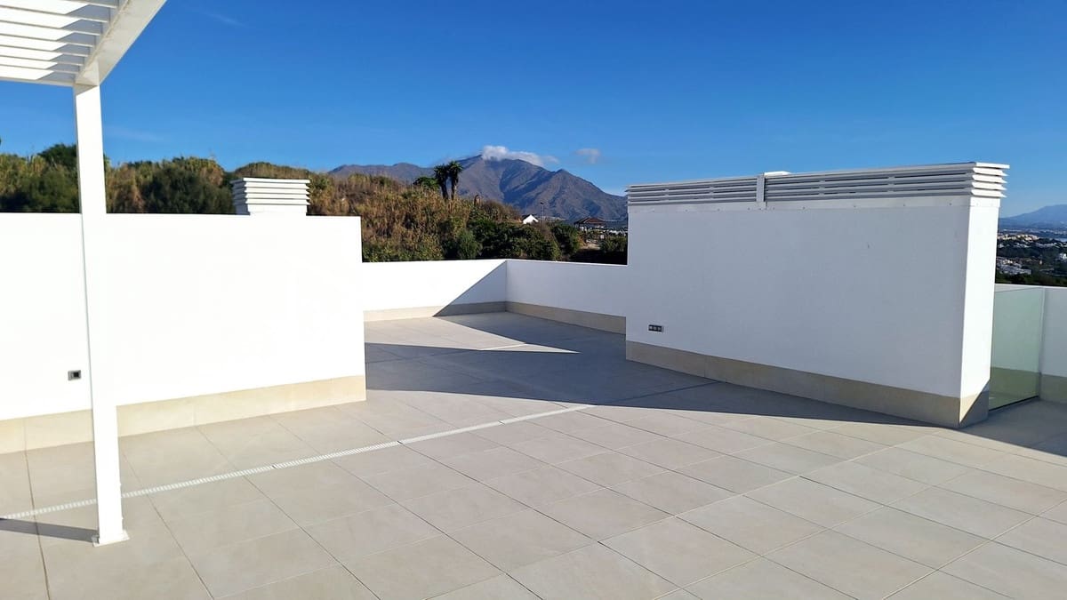 3 Zimmer Apartment zu verkaufen in Manilva mit Pool Garage - 1.190.000 € (Ref: 10179518)