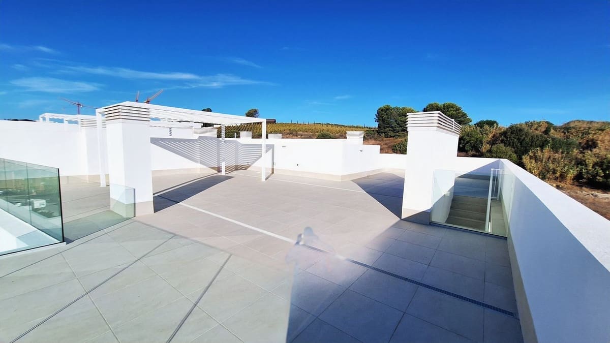 3 Zimmer Apartment zu verkaufen in Manilva mit Pool Garage - 1.190.000 € (Ref: 10179518)