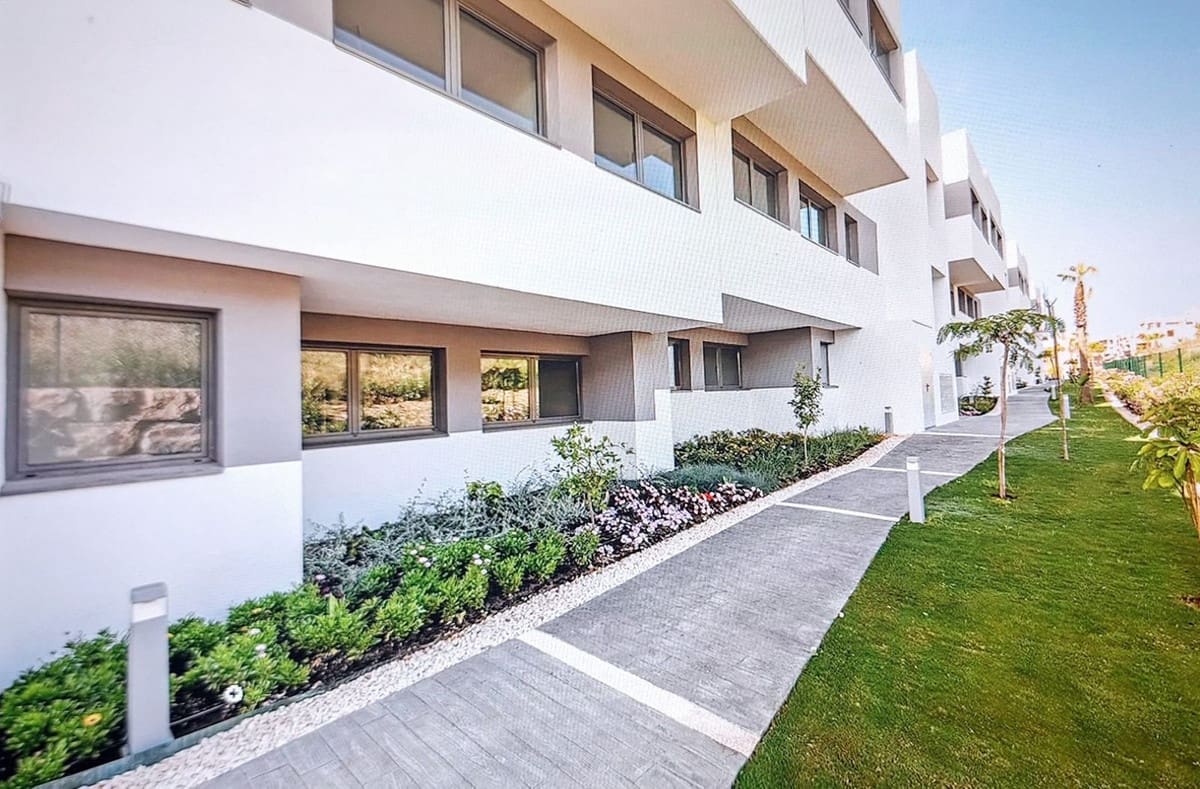 3 Zimmer Apartment zu verkaufen in Manilva mit Pool Garage - 1.190.000 € (Ref: 10179518)