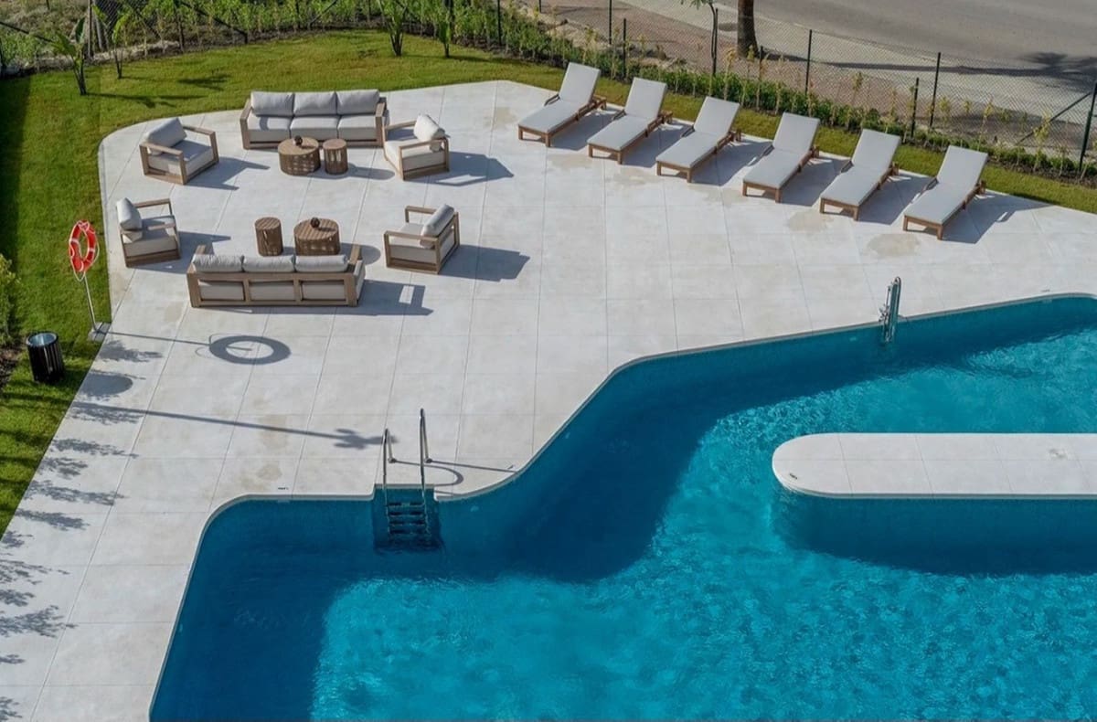 3 Zimmer Apartment zu verkaufen in Manilva mit Pool Garage - 1.190.000 € (Ref: 10179518)