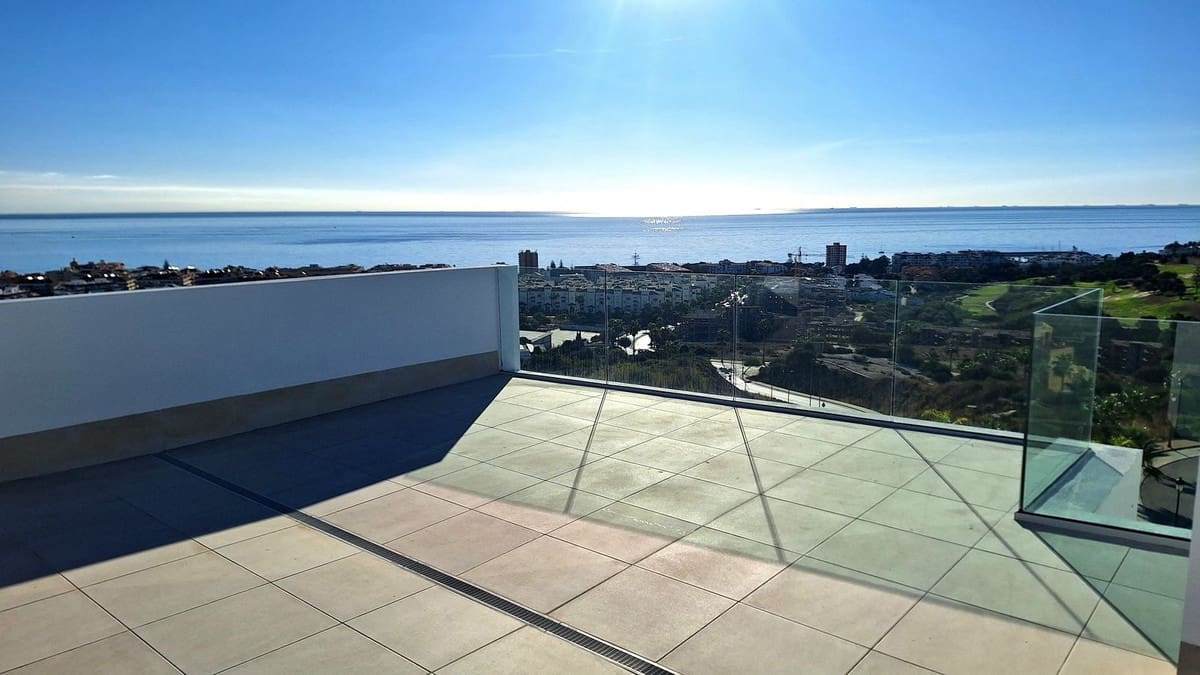 3 Zimmer Apartment zu verkaufen in Manilva mit Pool Garage - 1.190.000 € (Ref: 10179518)