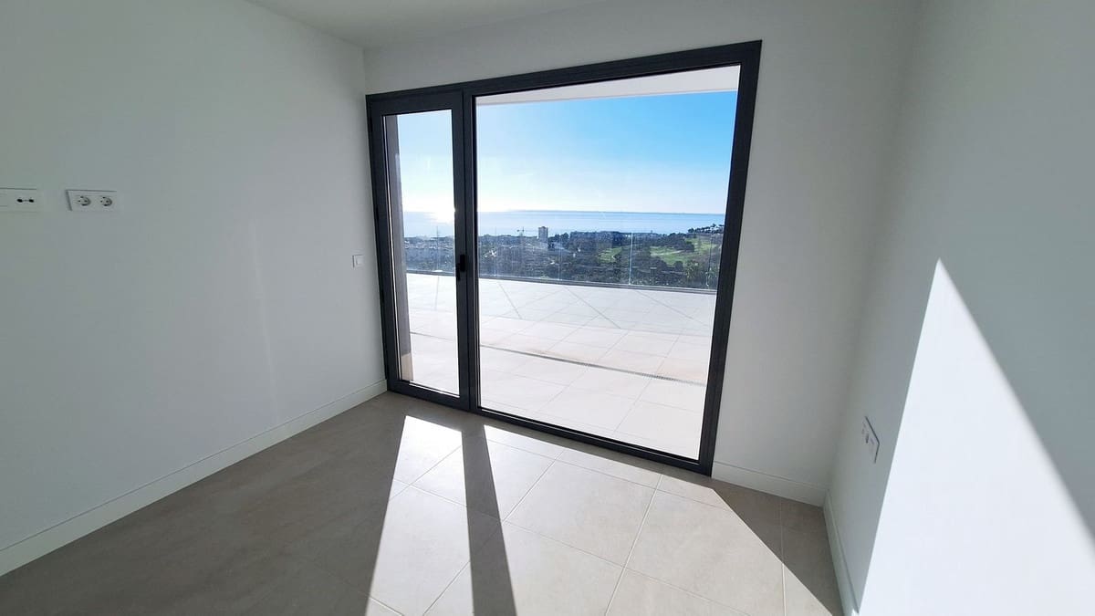 3 Zimmer Apartment zu verkaufen in Manilva mit Pool Garage - 1.190.000 € (Ref: 10179518)