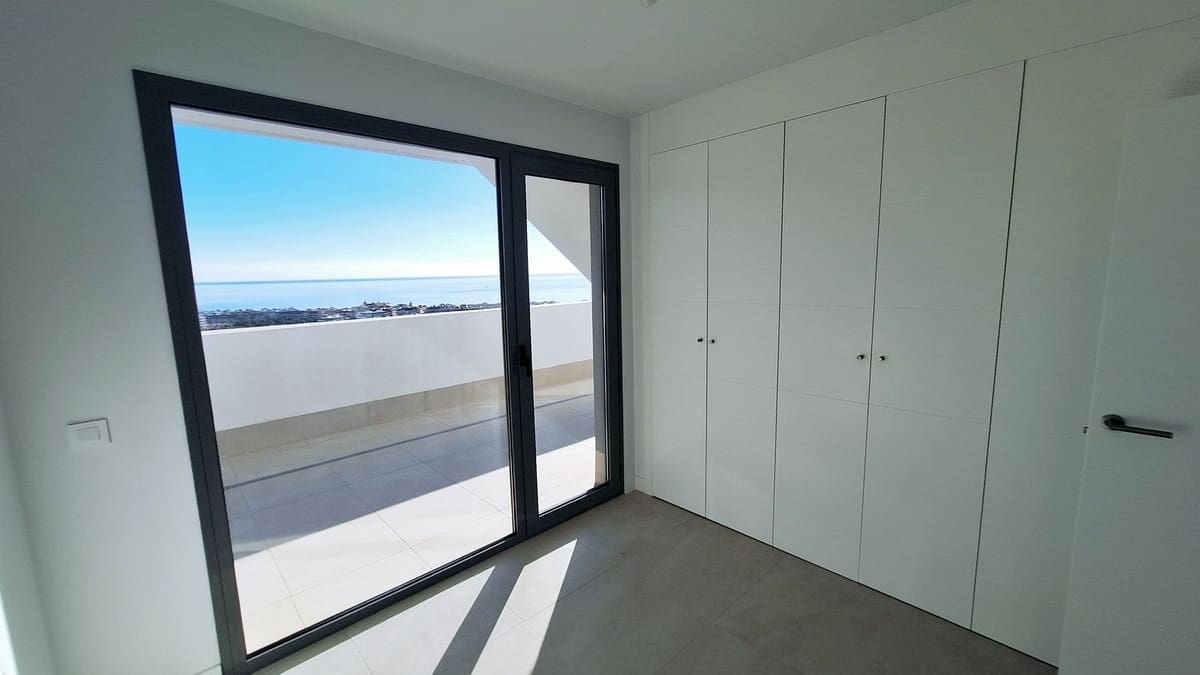 3 Zimmer Apartment zu verkaufen in Manilva mit Pool Garage - 1.190.000 € (Ref: 10179518)