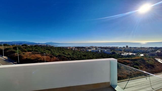 3 Zimmer Apartment zu verkaufen in Manilva mit Pool Garage - 1.190.000 € (Ref: 10179518)
