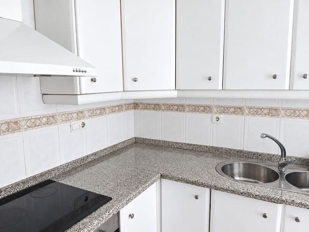 1 Zimmer Apartment zu verkaufen in Puerto Banus, Marbella mit Pool Garage - 445.000 € (Ref: 10179519)